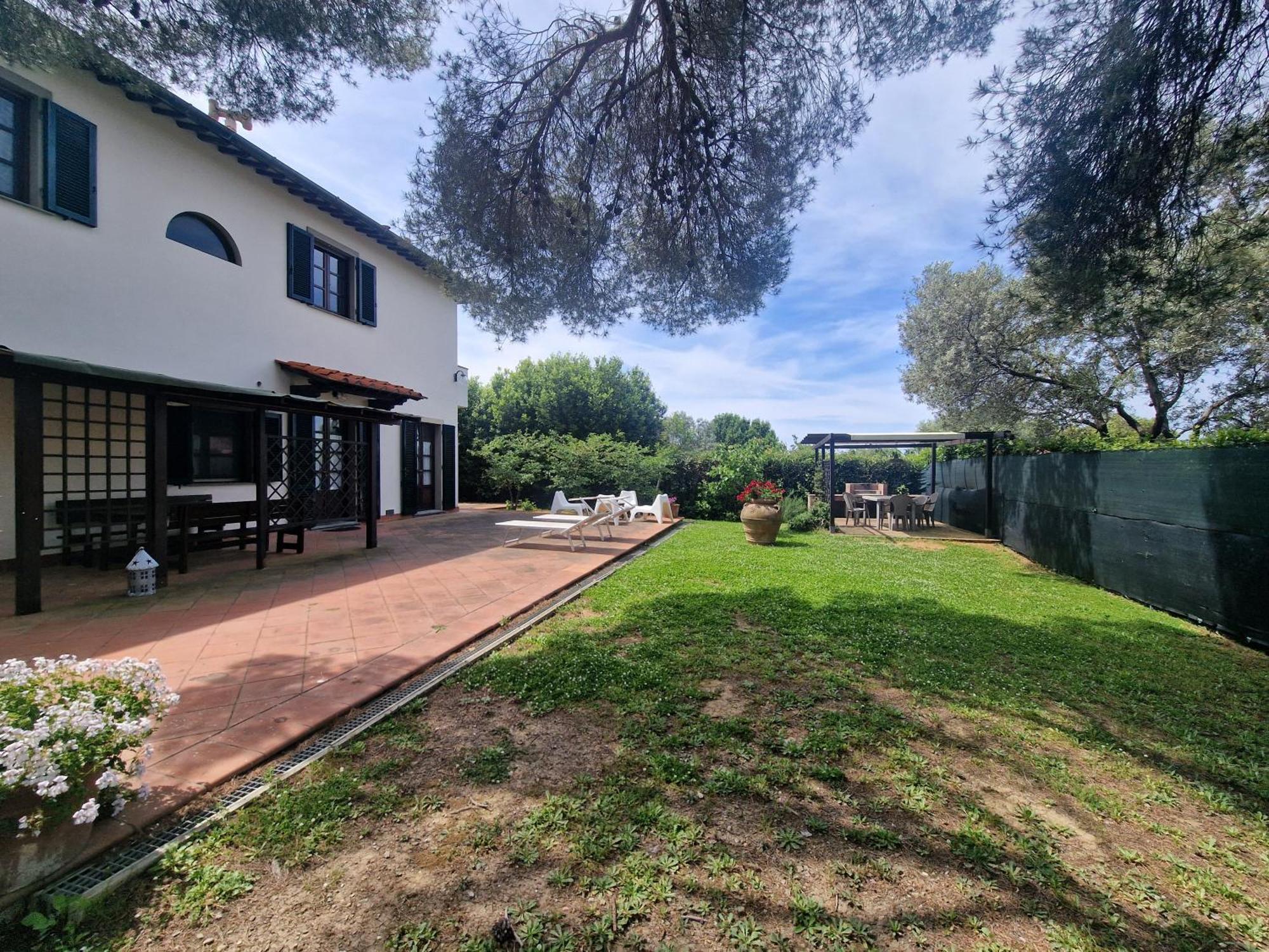 Campo Al Lupo Daire Livorno Dış mekan fotoğraf