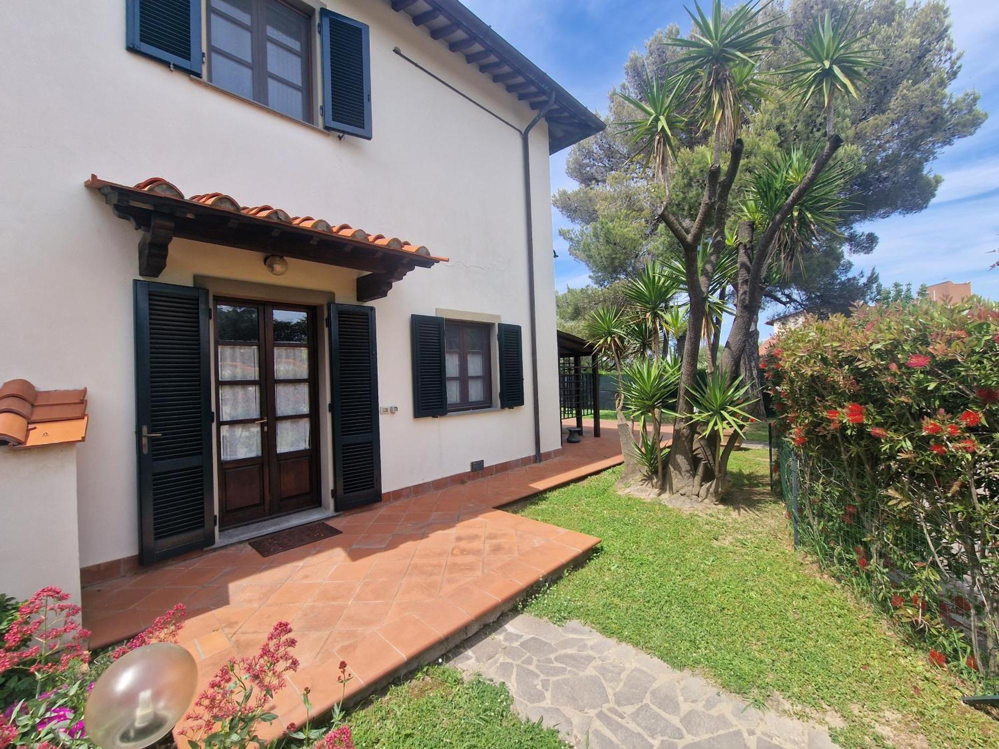 Campo Al Lupo Daire Livorno Dış mekan fotoğraf